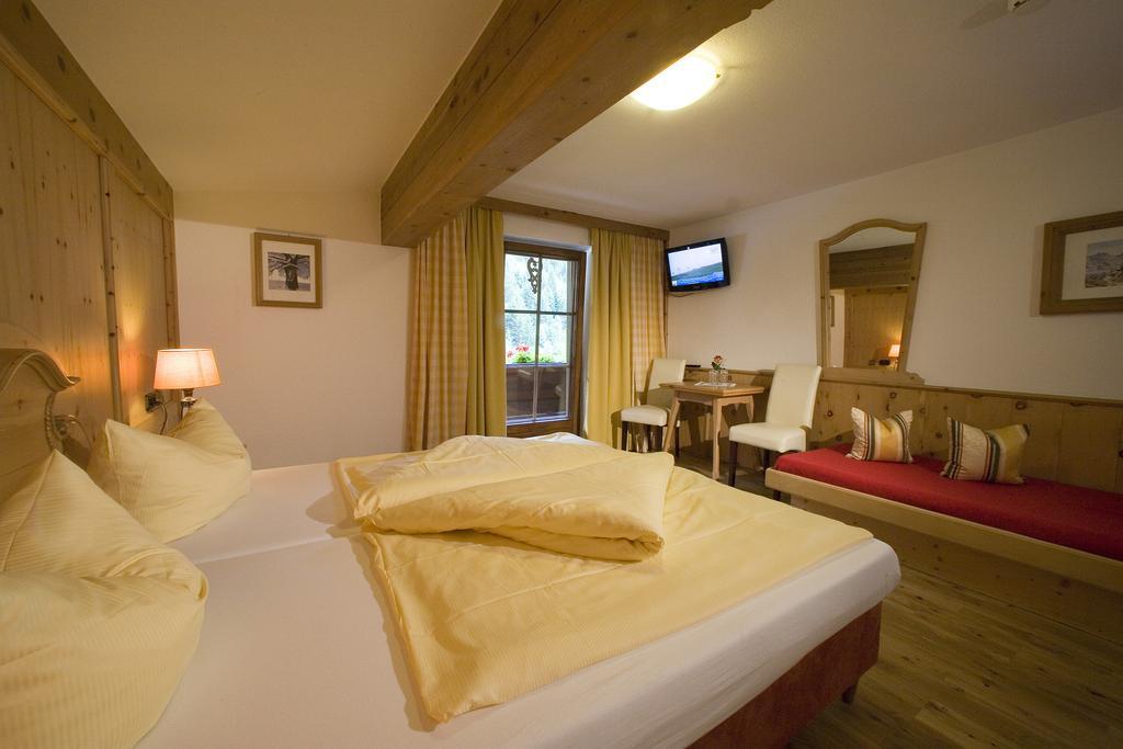 Alpenhotel Tirolerhof Gerlos Room photo