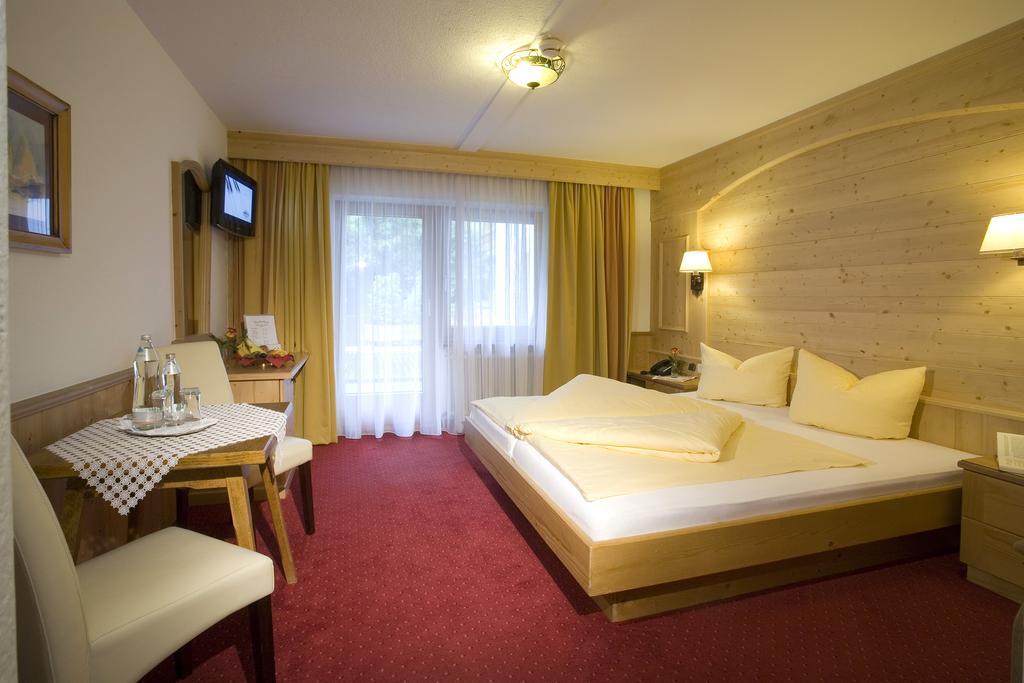 Alpenhotel Tirolerhof Gerlos Room photo