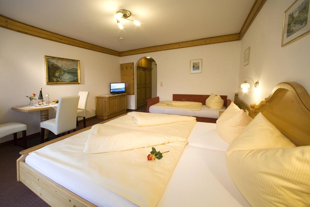 Alpenhotel Tirolerhof Gerlos Room photo