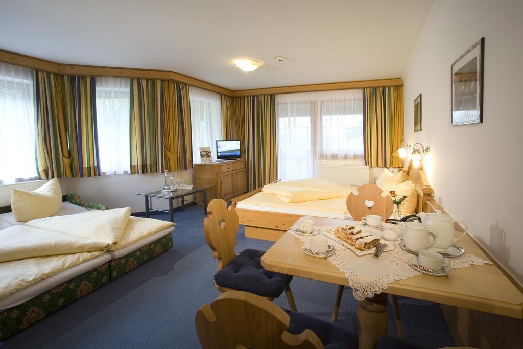Alpenhotel Tirolerhof Gerlos Exterior photo